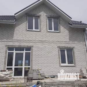 Дом 130м&sup2;, 2-этажный, участок 5 сот.  