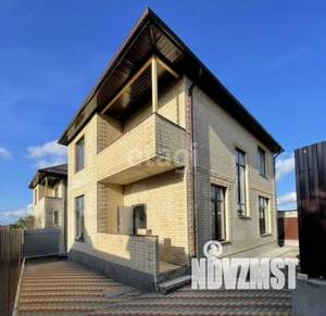 Дом 143м&sup2;, 2-этажный, участок 3 сот.  