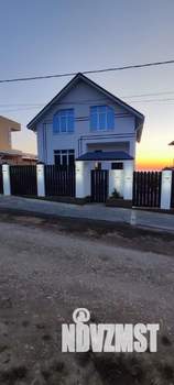 Дом 255м&sup2;, 2-этажный, участок 4 сот.  