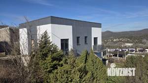 Дом 208м&sup2;, 2-этажный, участок 6 сот.  