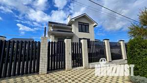 Дом 160м&sup2;, 2-этажный, участок 8 сот.  