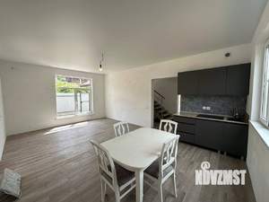 Дом 144м², 2-этажный, участок 6 сот.  