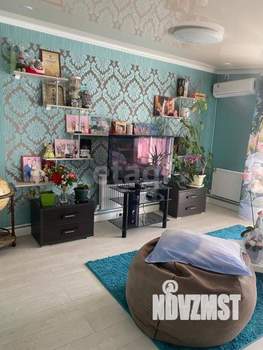 Дом 160м&sup2;, 2-этажный, участок 3 сот.  