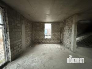 Дом 300м&sup2;, 2-этажный, участок 4 сот.  