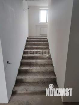 Дом 229м&sup2;, 3-этажный, участок 7 сот.  