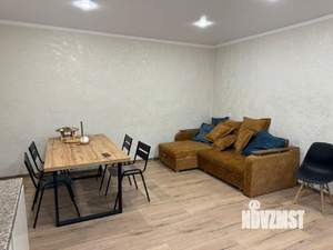 Дом 80м&sup2;, 2-этажный, участок 8 сот.  