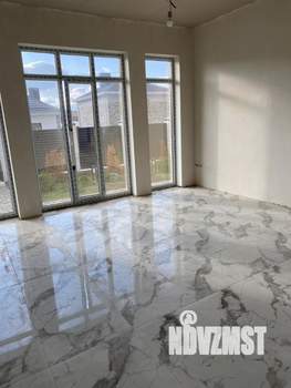 Дом 105м&sup2;, 2-этажный, участок 3 сот.  