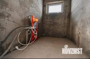 Дом 218м&sup2;, 2-этажный, участок 6 сот.  