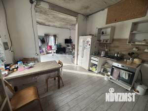 Дом 218м&sup2;, 3-этажный, участок 6 сот.  