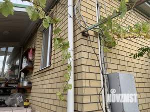 Дом 180м&sup2;, 1-этажный, участок 8 сот.  