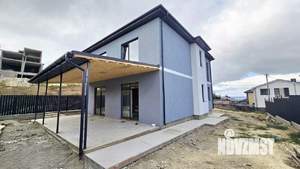 Дом 240м², 2-этажный, участок 6 сот.  