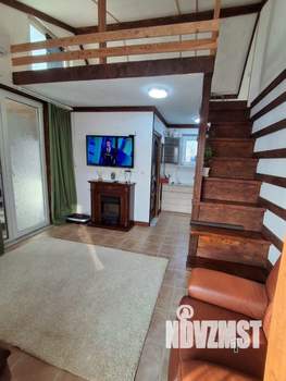 Дом 30м², 2-этажный, участок 5 сот.  