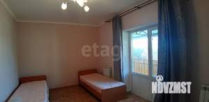 Таунхаус 180м², 4-этажный, участок 10 сот.  