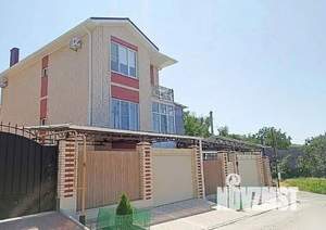 Дом 163м&sup2;, 3-этажный, участок 3 сот.  