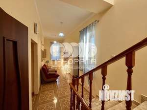 Дом 192м&sup2;, 2-этажный, участок 2 сот.  