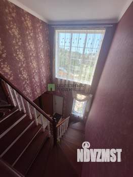 Коттедж 245м², 2-этажный, участок 9 сот.  