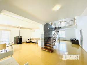 Дом 345м&sup2;, 3-этажный, участок 12 сот.  