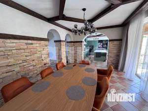 Дом 420м&sup2;, 4-этажный, участок 10 сот.  