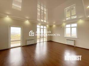 Дом 234м², 2-этажный, участок 10 сот.  
