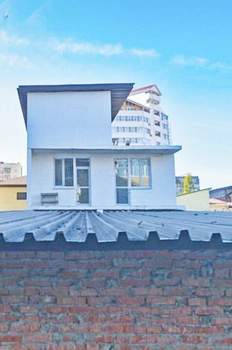 Дом 274м&sup2;, 3-этажный, участок 5 сот.  