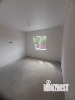 Дом 73м&sup2;, 2-этажный, участок 5 сот.  