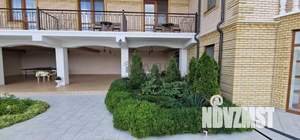 Дом 738м&sup2;, 3-этажный, участок 10 сот.  