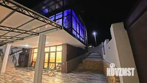 Дом 274м&sup2;, 3-этажный, участок 4 сот.  