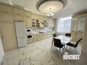 Дом 186м², 2-этажный, участок 4 сот.  