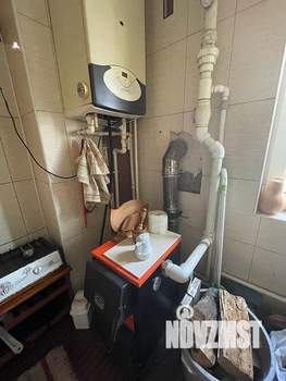 Дом 50м², 2-этажный, участок 6 сот.  