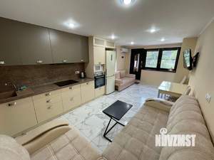 Дом 196м&sup2;, 2-этажный, участок 4 сот.  