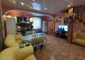 Дом 170м&sup2;, 2-этажный, участок 3 сот.  