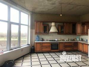 Дом 220м&sup2;, 2-этажный, участок 8 сот.  