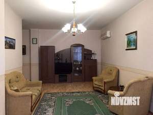 Дом 248м², 2-этажный, участок 6 сот.  