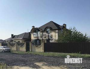 Дом 297м&sup2;, 3-этажный, участок 7 сот.  