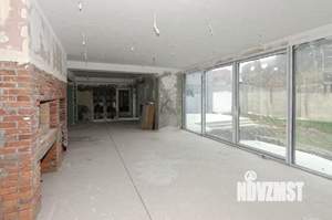 Дом 600м&sup2;, 2-этажный, участок 11 сот.  