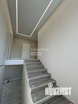 Дом 180м&sup2;, 2-этажный, участок 5 сот.  