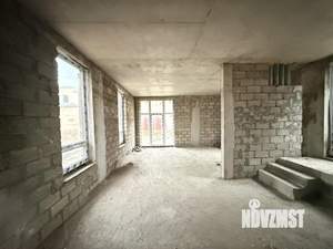 Дом 300м&sup2;, 2-этажный, участок 4 сот.  