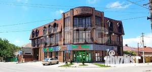 Дом 900м&sup2;, 4-этажный, участок 7 сот.  