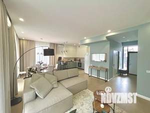 Дом 174м&sup2;, 2-этажный, участок 5 сот.  