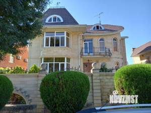 Дом 257м&sup2;, 2-этажный, участок 7 сот.  