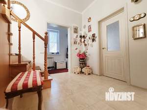 Дом 115м&sup2;, 2-этажный, участок 6 сот.  