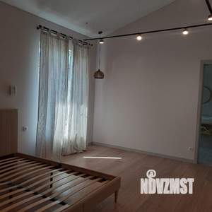 Дом 130м², 2-этажный, участок 6 сот.  