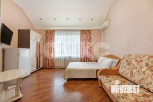 Дом 401м&sup2;, 3-этажный, участок 4 сот.  