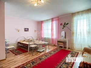 Таунхаус 265м&sup2;, 3-этажный, участок 7 сот.  