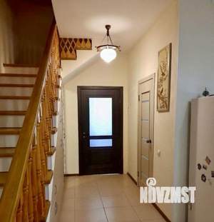 Дом 101м&sup2;, 2-этажный, участок 3 сот.  