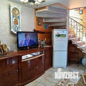 Дом 103м&sup2;, 2-этажный, участок 4 сот.  