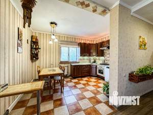 Дом 144м&sup2;, 2-этажный, участок 4 сот.  