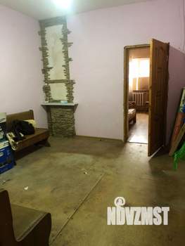 Дом 49м&sup2;, 2-этажный, участок 4 сот.  