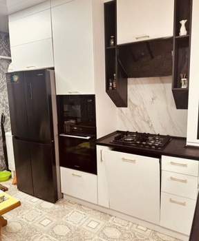 Дом 260м², 2-этажный, участок 1 сот.  