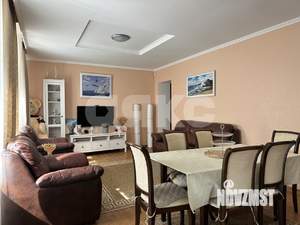 Дом 234м&sup2;, 2-этажный, участок 11 сот.  